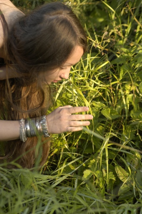 pequeña adolescente italiana de pelo rizado hd mejor galerías